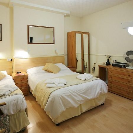 Saxonia Guest House Вестон-супер-Мар Номер фото